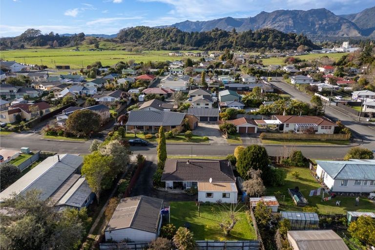 Photo of property in 1 Feary Crescent, Takaka, 7110