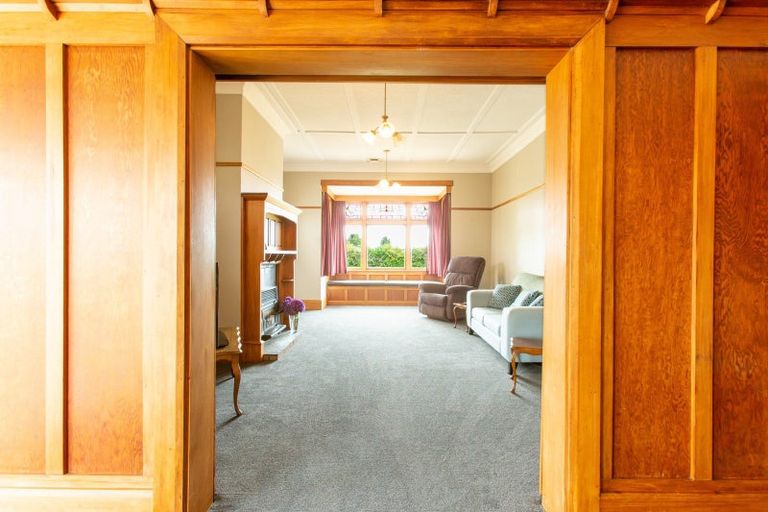 Photo of property in 82 Aerodrome Road, Dannevirke, 4972