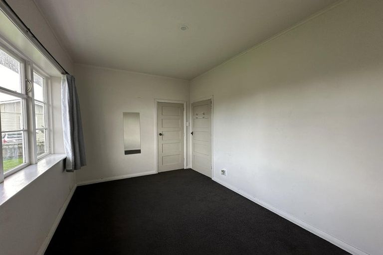 Photo of property in 31 Elizabeth Street, Moera, Lower Hutt, 5010