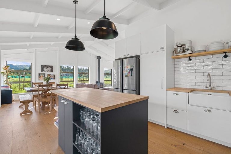 Photo of property in 440 Haringa Road, Carrington, Carterton, 5791