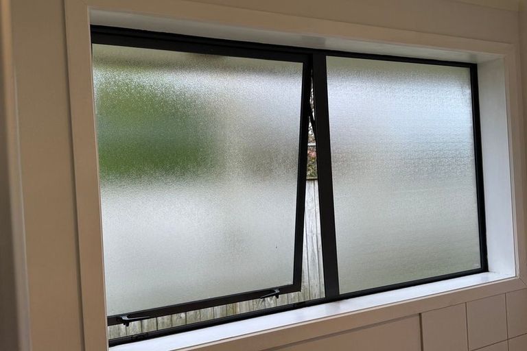 Photo of property in 41 Breaker Grove, Waiuku, 2123