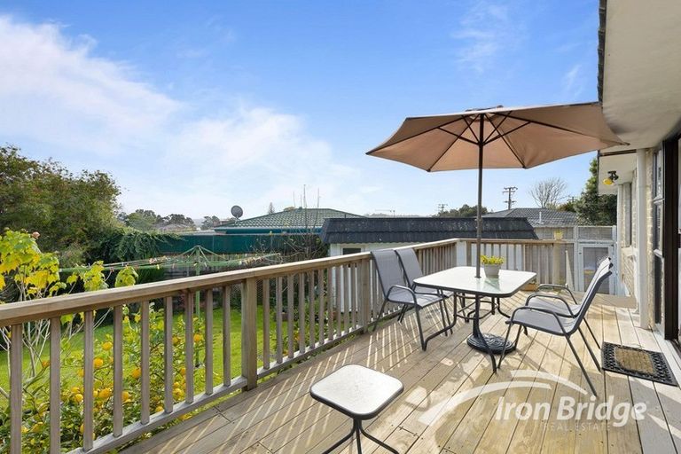 Photo of property in 1/36 Aeroview Drive, Beach Haven, Auckland, 0626