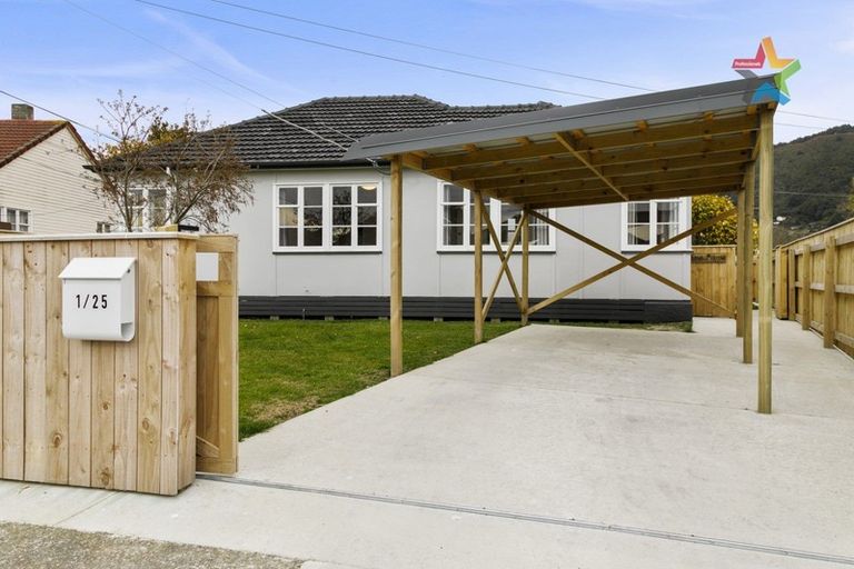 Photo of property in 1/25 Benge Crescent, Naenae, Lower Hutt, 5011