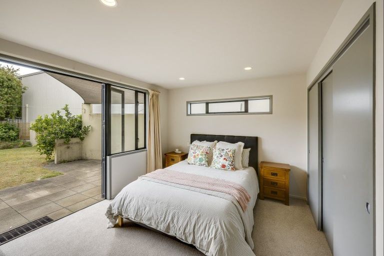 Photo of property in 17 Barry Street, Ahuriri, Napier, 4110