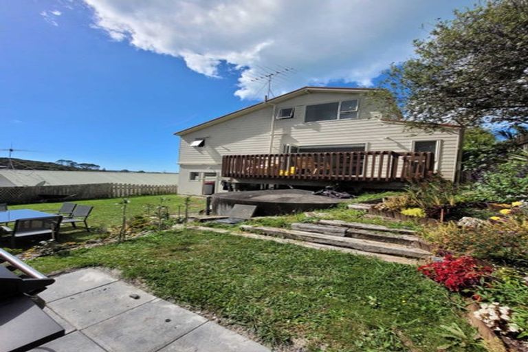 Photo of property in 1/28 Kestrel Heights, Arkles Bay, Whangaparaoa, 0932