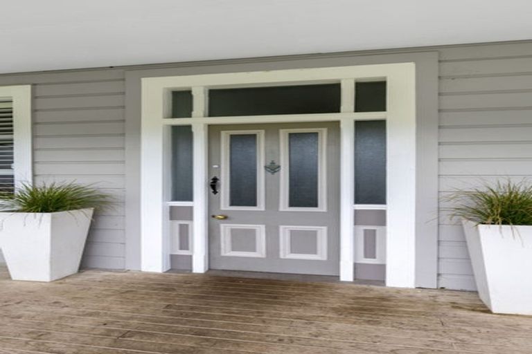 Photo of property in 18 Kawei Road, Ohawe, Hawera, 4671