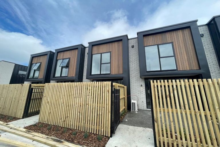 Photo of property in 4/331 Lincoln Road, Addington, Christchurch, 8024