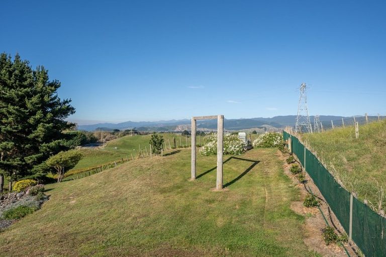 Photo of property in 9 Kristin Place, Manakau, Levin, 5573