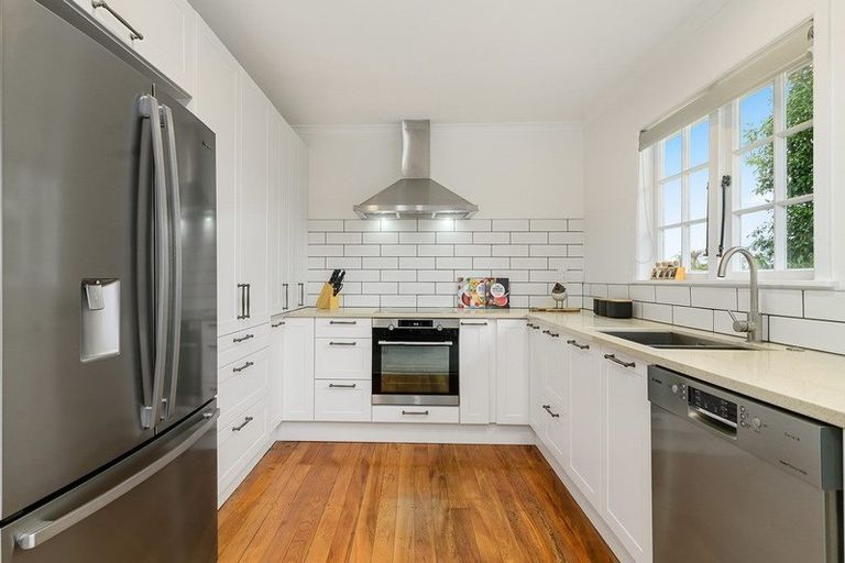 Photo of property in 14 Mckenzie Road, Owhata, Rotorua, 3010