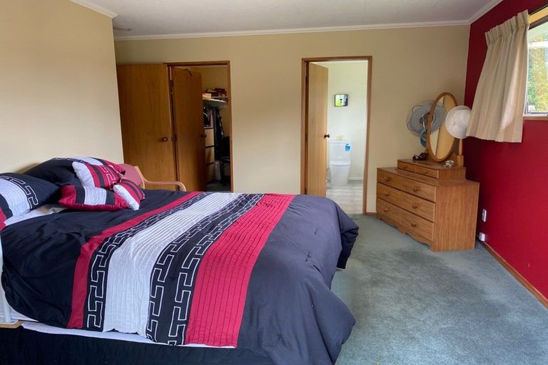 Photo of property in 10 Windsor Avenue, Waikanae, 5036