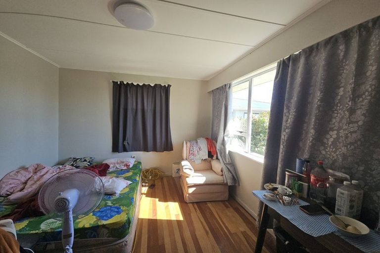 Photo of property in 25 Battiscombe Terrace, Waitara, 4320