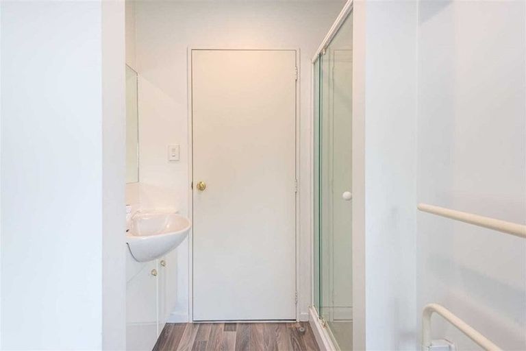 Photo of property in 6/56 London Street, Richmond, Christchurch, 8013