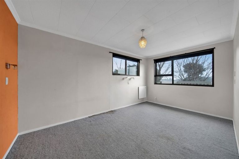 Photo of property in 5a La Salle Drive, Westown, New Plymouth, 4310