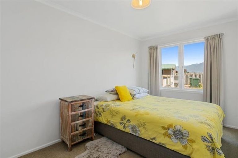 Photo of property in 380 Abel Tasman Drive, Motupipi, Takaka, 7183