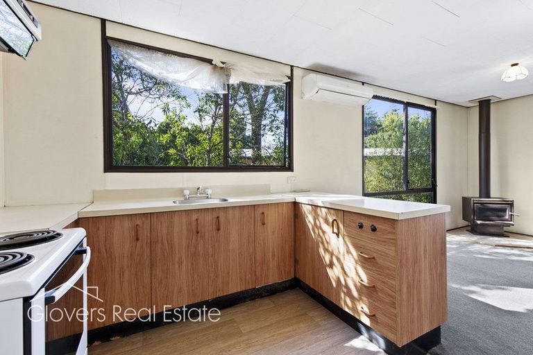 Photo of property in 1/11 Kahikatea Place, Ranui, Auckland, 0612