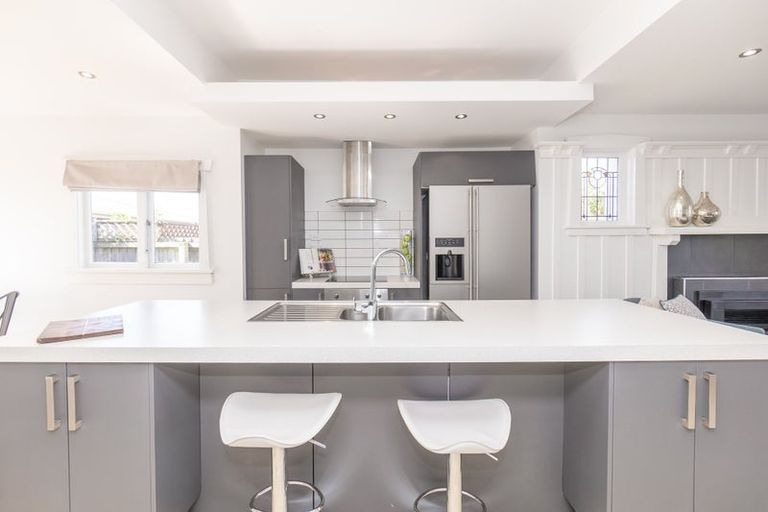 Photo of property in 76 Barrington Street, Somerfield, Christchurch, 8024