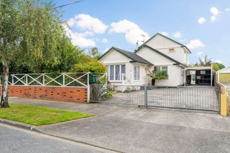 Photo of property in 52 Brentwood Street, Trentham, Upper Hutt, 5018