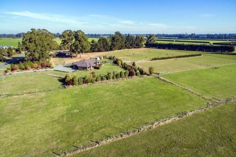 Photo of property in 1 Swannanoa Road, Swannanoa, Rangiora, 7475