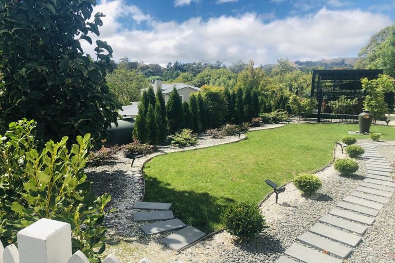 Photo of property in 55 Breadalbane Avenue, Havelock North, 4130