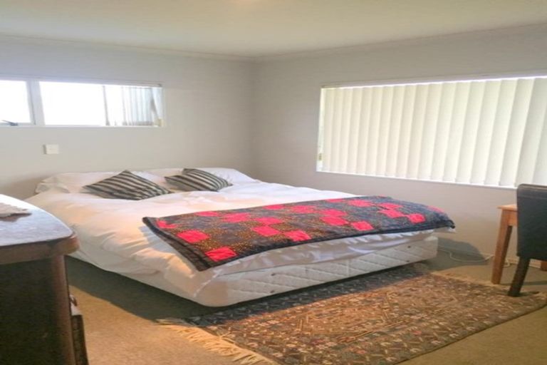 Photo of property in 80 Oteki Park Drive, Welcome Bay, Tauranga, 3112