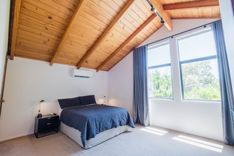 Photo of property in 107 Wirihana Road, Titirangi, Auckland, 0604