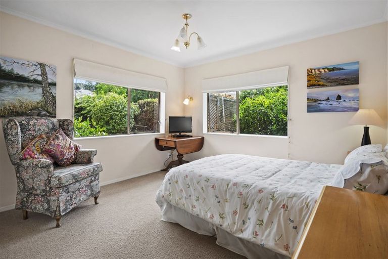 Photo of property in 54 Westview Court, Somerville, Auckland, 2014
