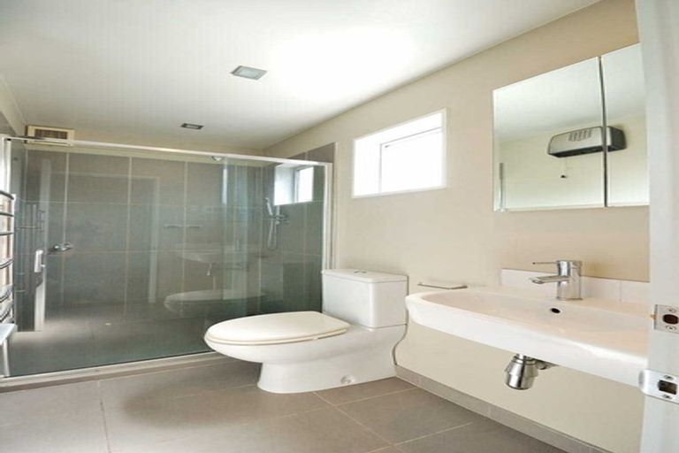 Photo of property in 77 Bishop Street, St Albans, Christchurch, 8014