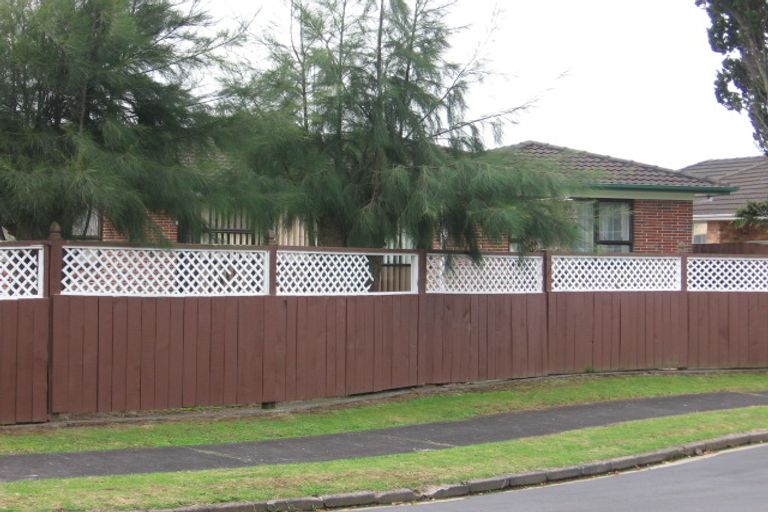 Photo of property in 26 Grande Vue Road, Papatoetoe, Auckland, 2025