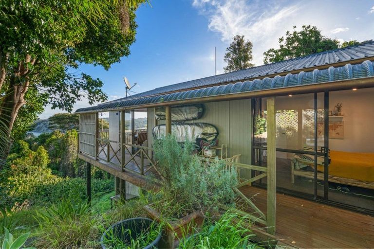 Photo of property in 183 Wade River Road, Wade Heads, Whangaparaoa, 0932