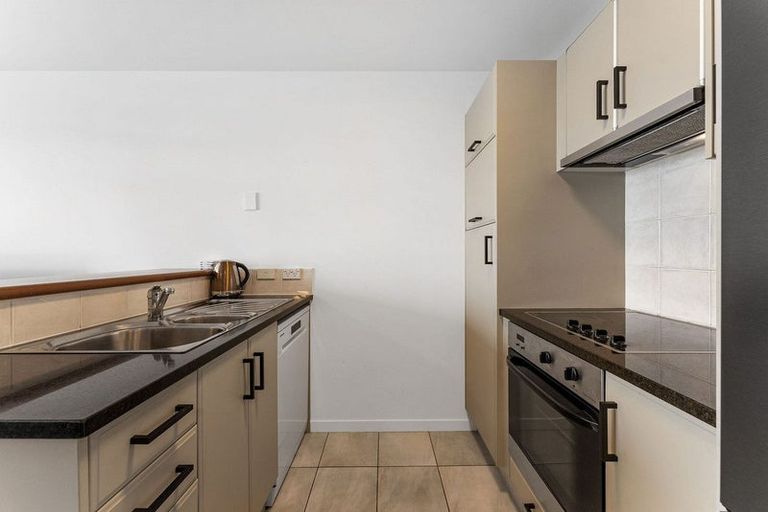 Photo of property in 36 Victoria Road, Mount Maunganui, 3116