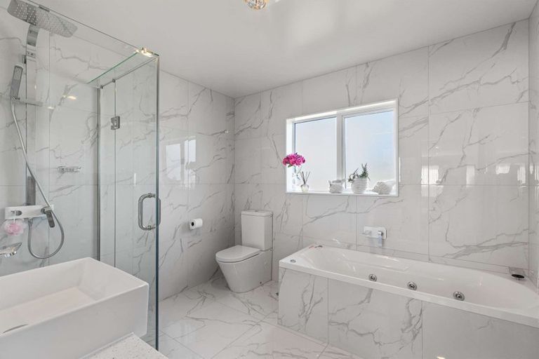 Photo of property in 27 Hangahai Road, Flat Bush, Auckland, 2019