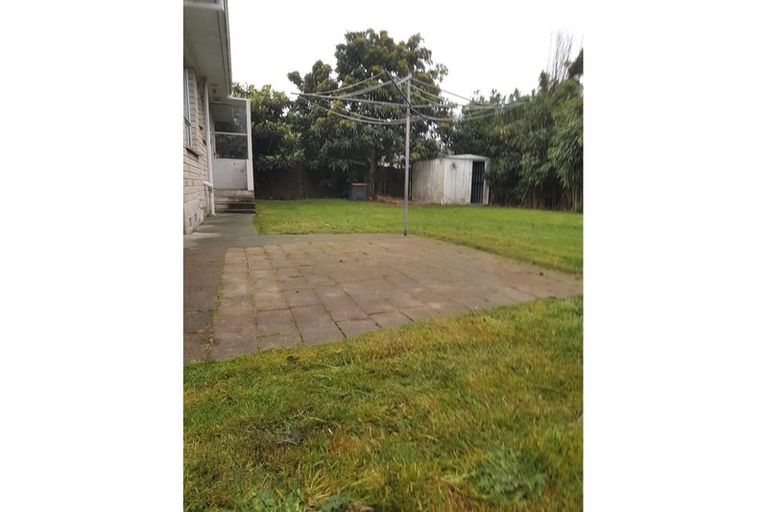 Photo of property in 2/34a Kelvin Road, Papakura, 2110