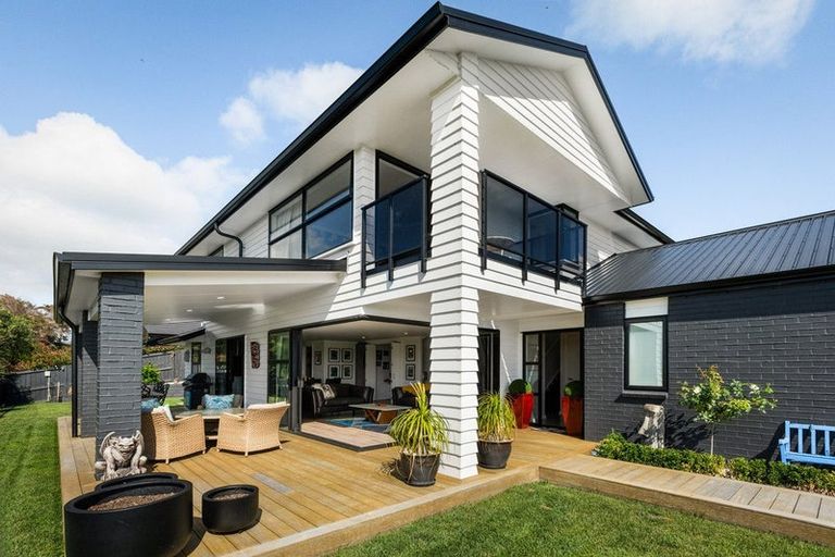 Photo of property in 30 Lakeside Terrace, Omokoroa, 3114
