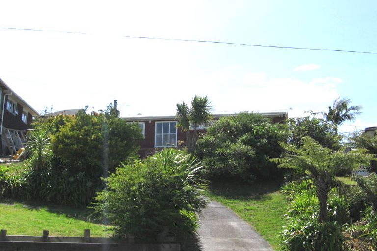 Photo of property in 22 City View Terrace, Birkenhead, Auckland, 0626