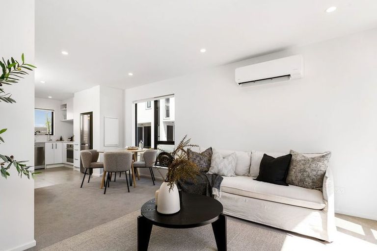 Photo of property in 10 Blossom Walk, Christchurch Central, Christchurch, 8011