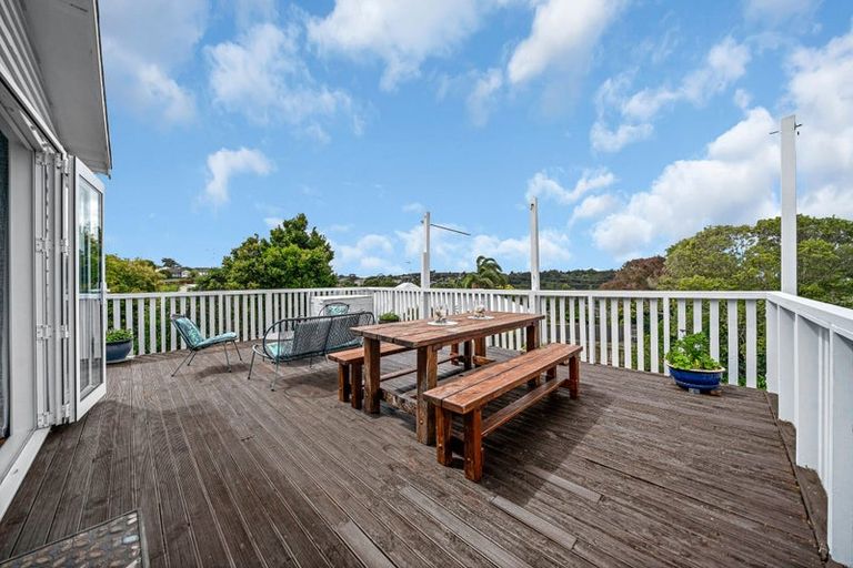 Photo of property in 43 Waimumu Road, Massey, Auckland, 0614