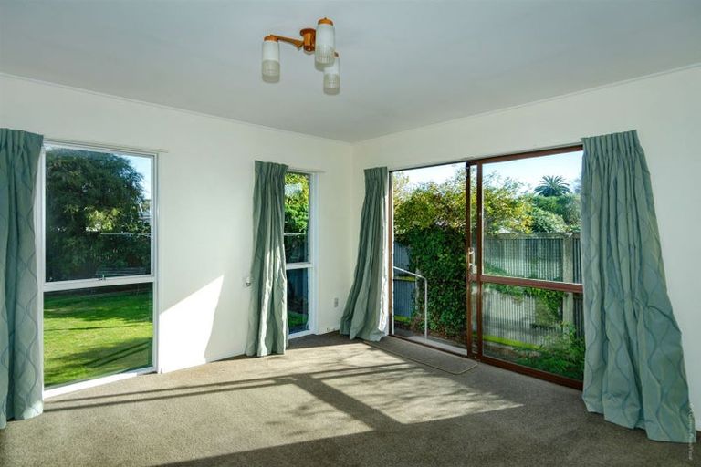 Photo of property in 2/34 Pinewood Avenue, North New Brighton, Christchurch, 8083