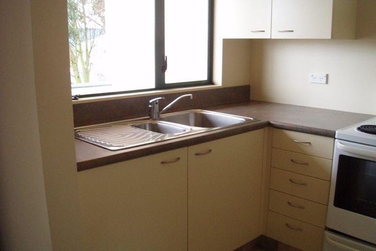 Photo of property in 68d Thackeray Place, Waltham, Christchurch, 8023