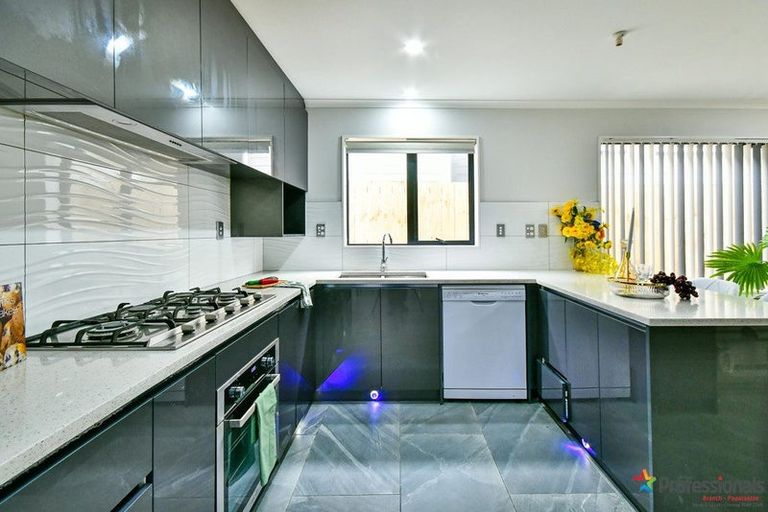 Photo of property in 11a Gardiner Grove, Mangere East, Auckland, 2024