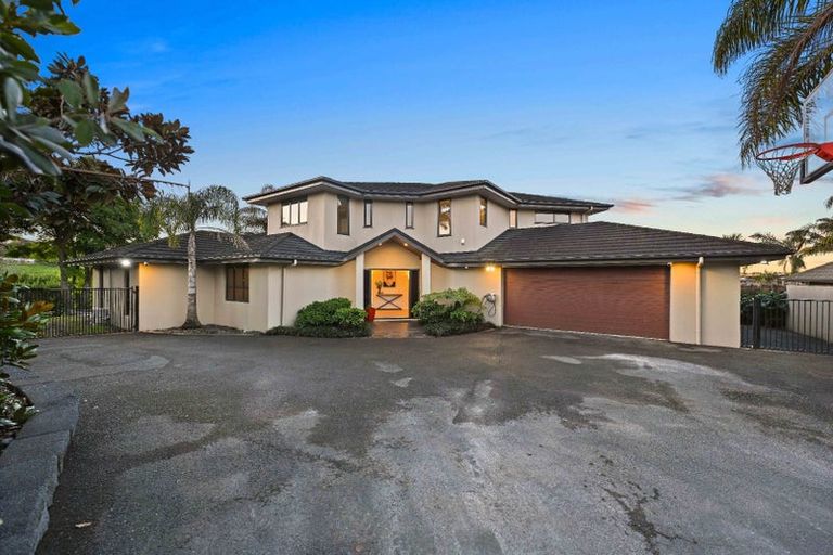 Photo of property in 2 Stonebridge Road, Temple View, Hamilton, 3289