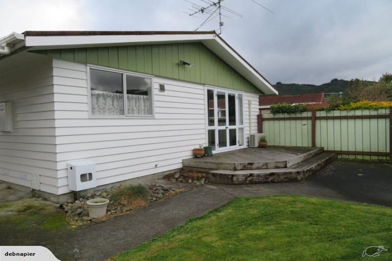 Photo of property in 29a Shanly Street, Brown Owl, Upper Hutt, 5018