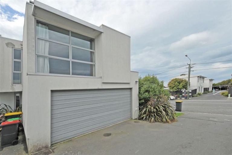 Photo of property in 547 Barbadoes Street, Edgeware, Christchurch, 8013