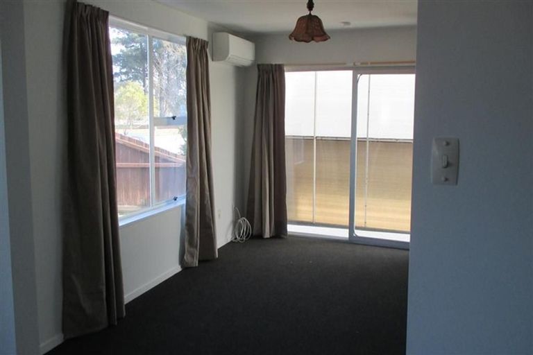 Photo of property in 1/90 Queenspark Drive, Parklands, Christchurch, 8083