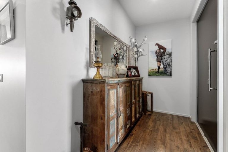 Photo of property in 8b Terrace Street, Bannockburn, Cromwell, 9384