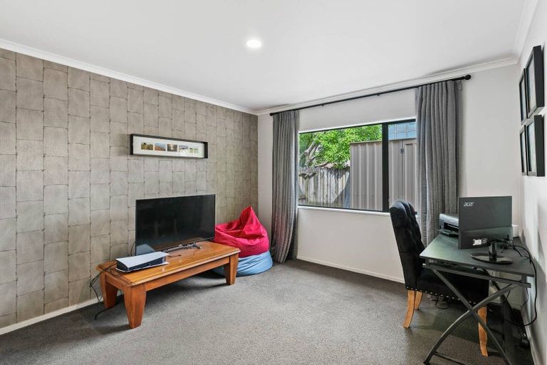 Photo of property in 27 Santa Ana Drive, Dannemora, Auckland, 2016