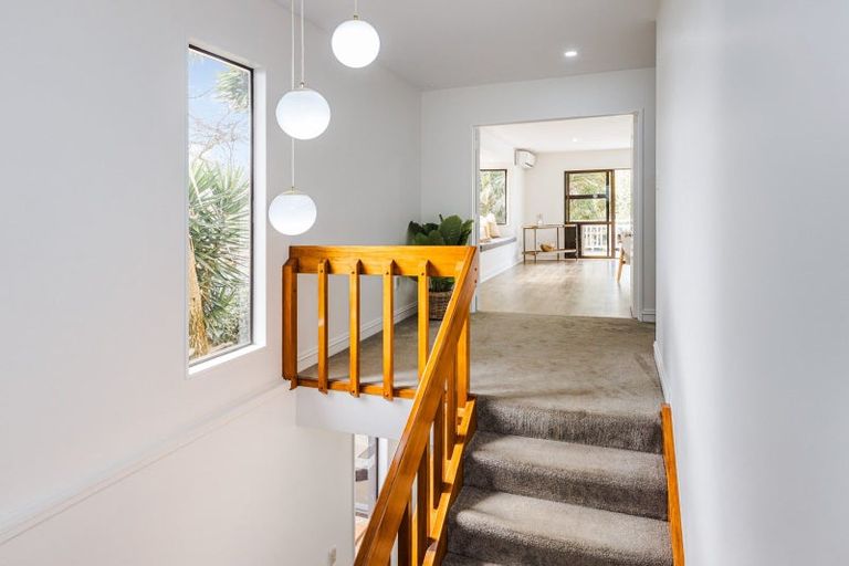 Photo of property in 123 Wattle Farm Road, Wattle Downs, Auckland, 2103