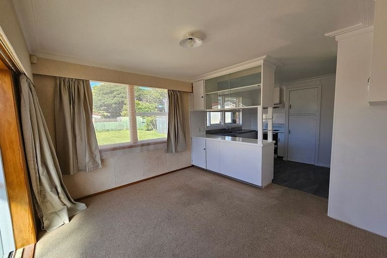 Photo of property in 241 Mangorei Road, Merrilands, New Plymouth, 4312