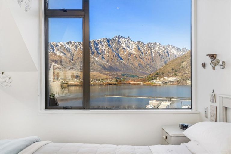 Photo of property in Marina Village, 1/10 Marina Drive, Frankton, Queenstown, 9300