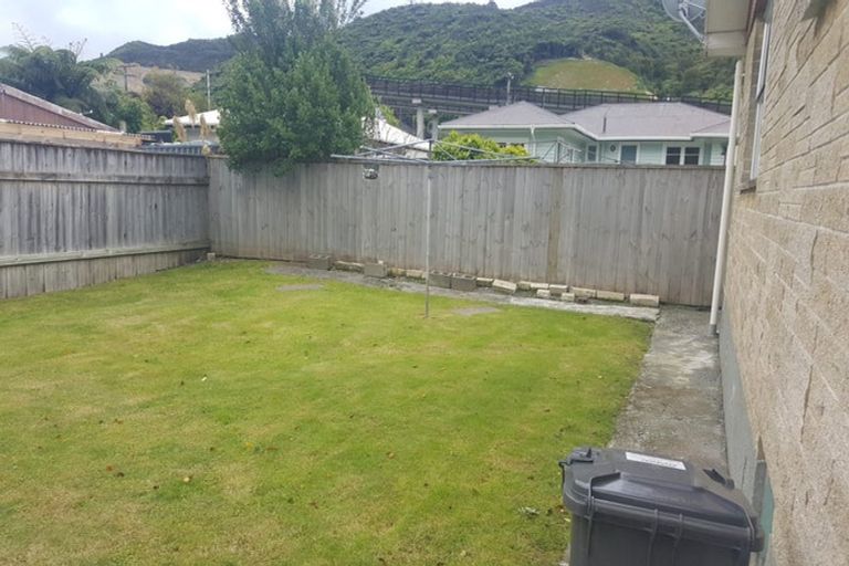 Photo of property in 6 The Square, Manor Park, Lower Hutt, 5019