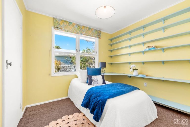 Photo of property in 10 Cedar Street, Maungaraki, Lower Hutt, 5010